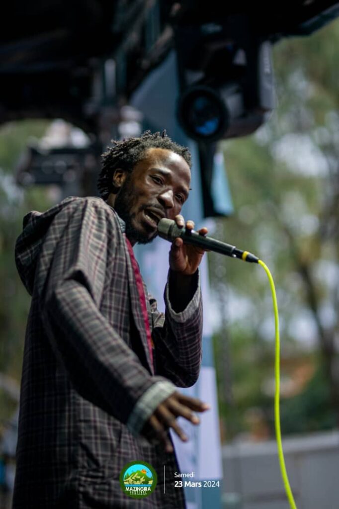 Tafari Slam, jeune poète et slameur originaire de la République démocratique du Congo